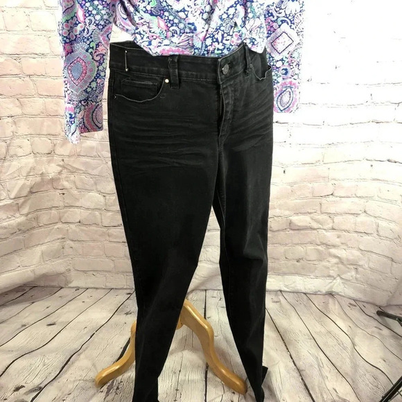 White House Black Market skinny leg black denim jeans sz 6 regular minimalist - Picture 1 of 6